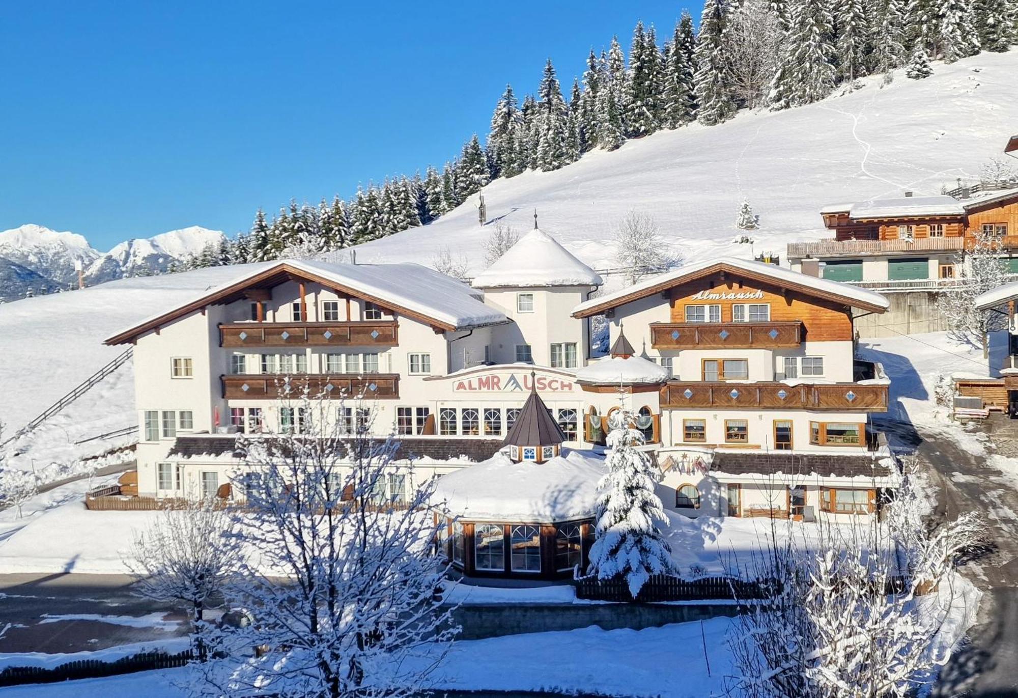 Berghotel Almrausch Берванг Екстериор снимка