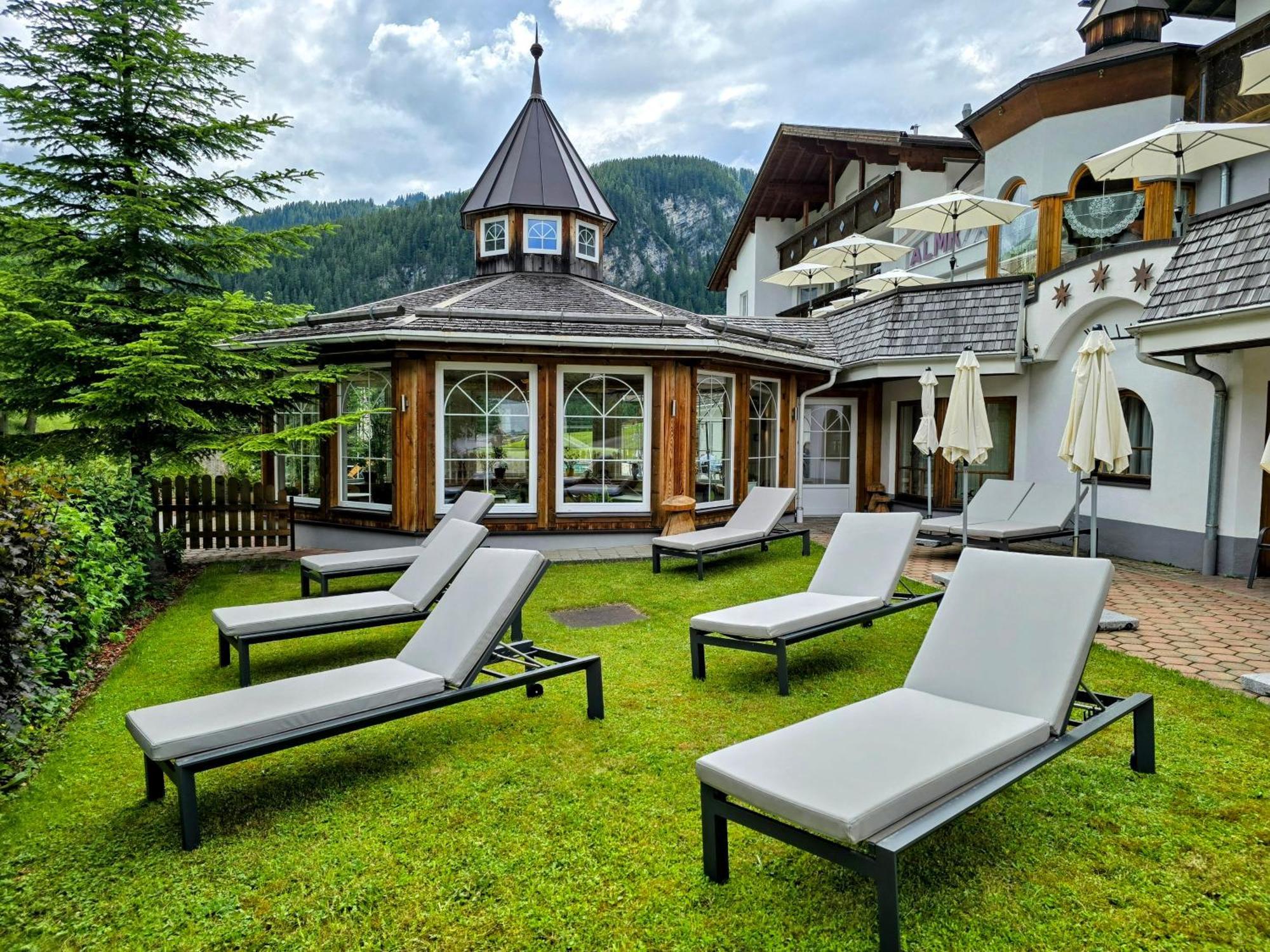 Berghotel Almrausch Берванг Екстериор снимка