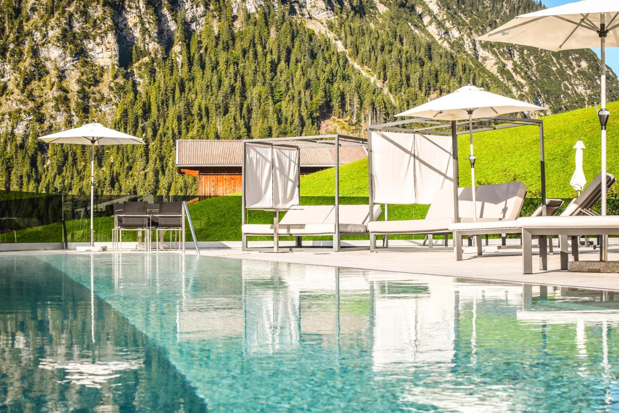 Berghotel Almrausch Берванг Екстериор снимка