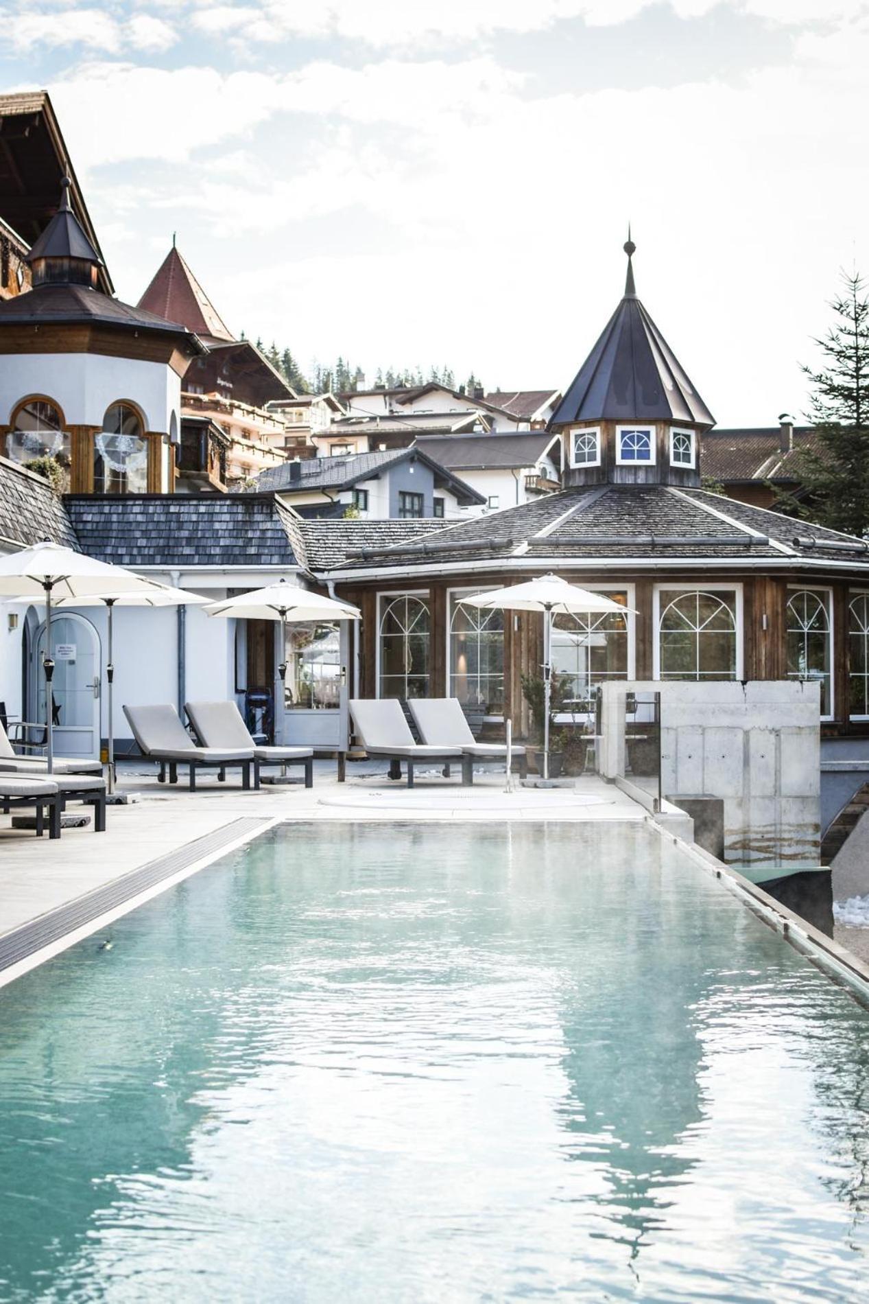 Berghotel Almrausch Берванг Екстериор снимка