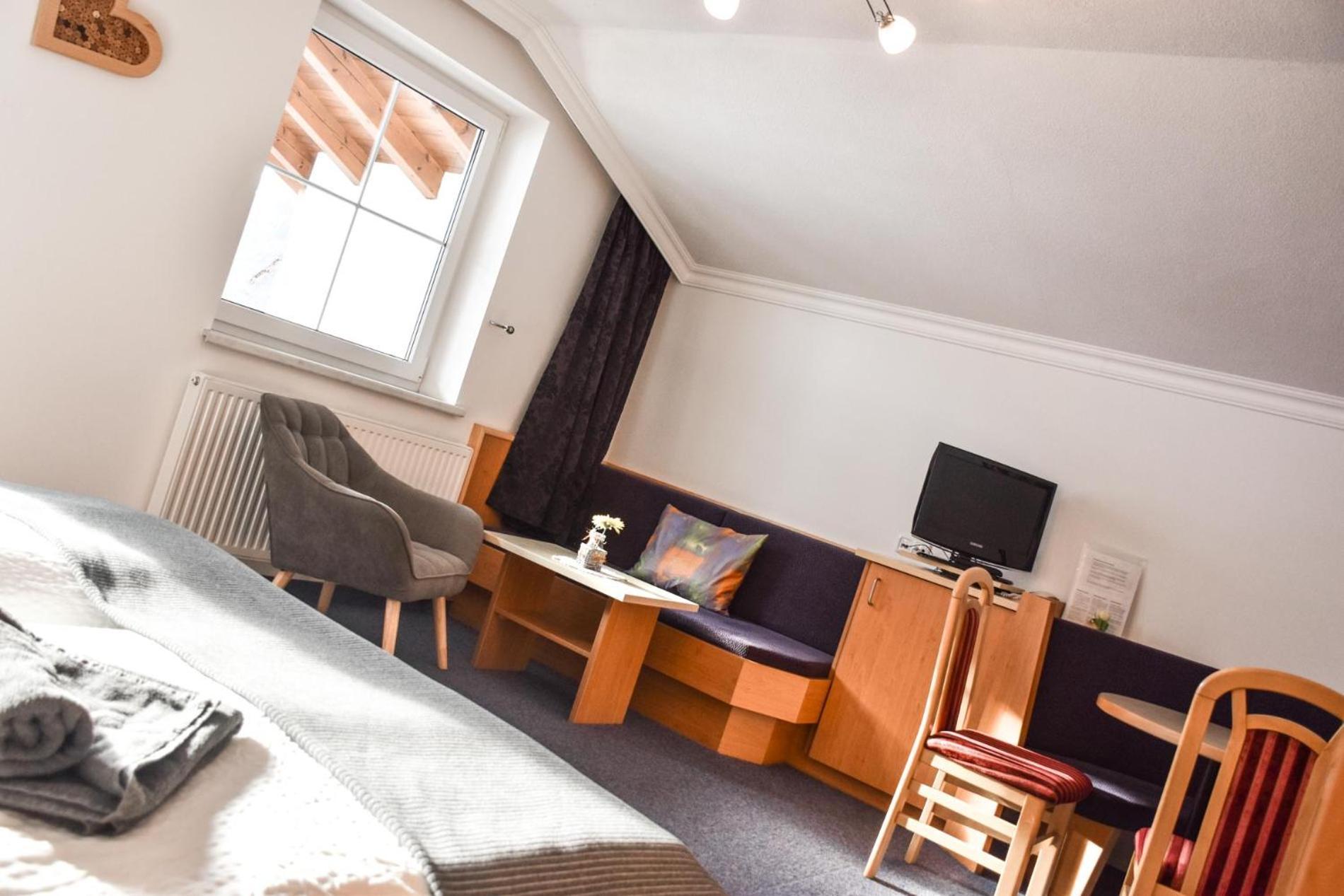 Berghotel Almrausch Берванг Екстериор снимка
