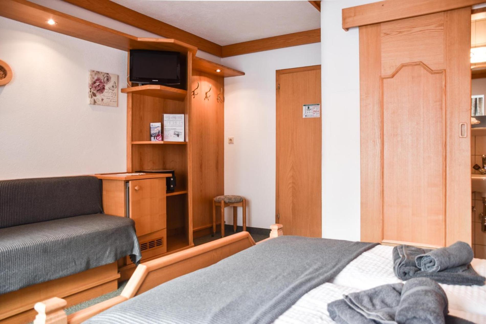 Berghotel Almrausch Берванг Екстериор снимка