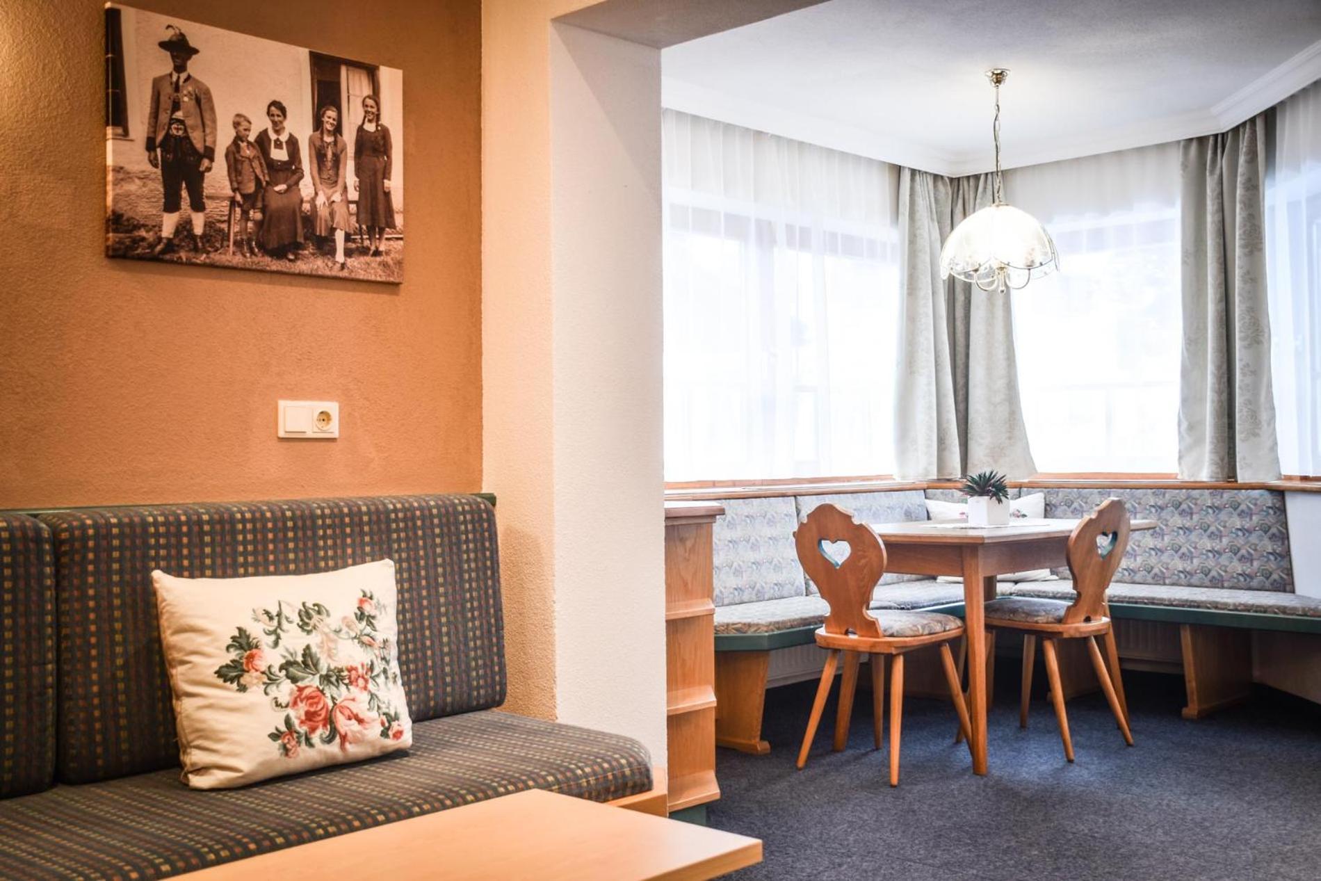 Berghotel Almrausch Берванг Екстериор снимка